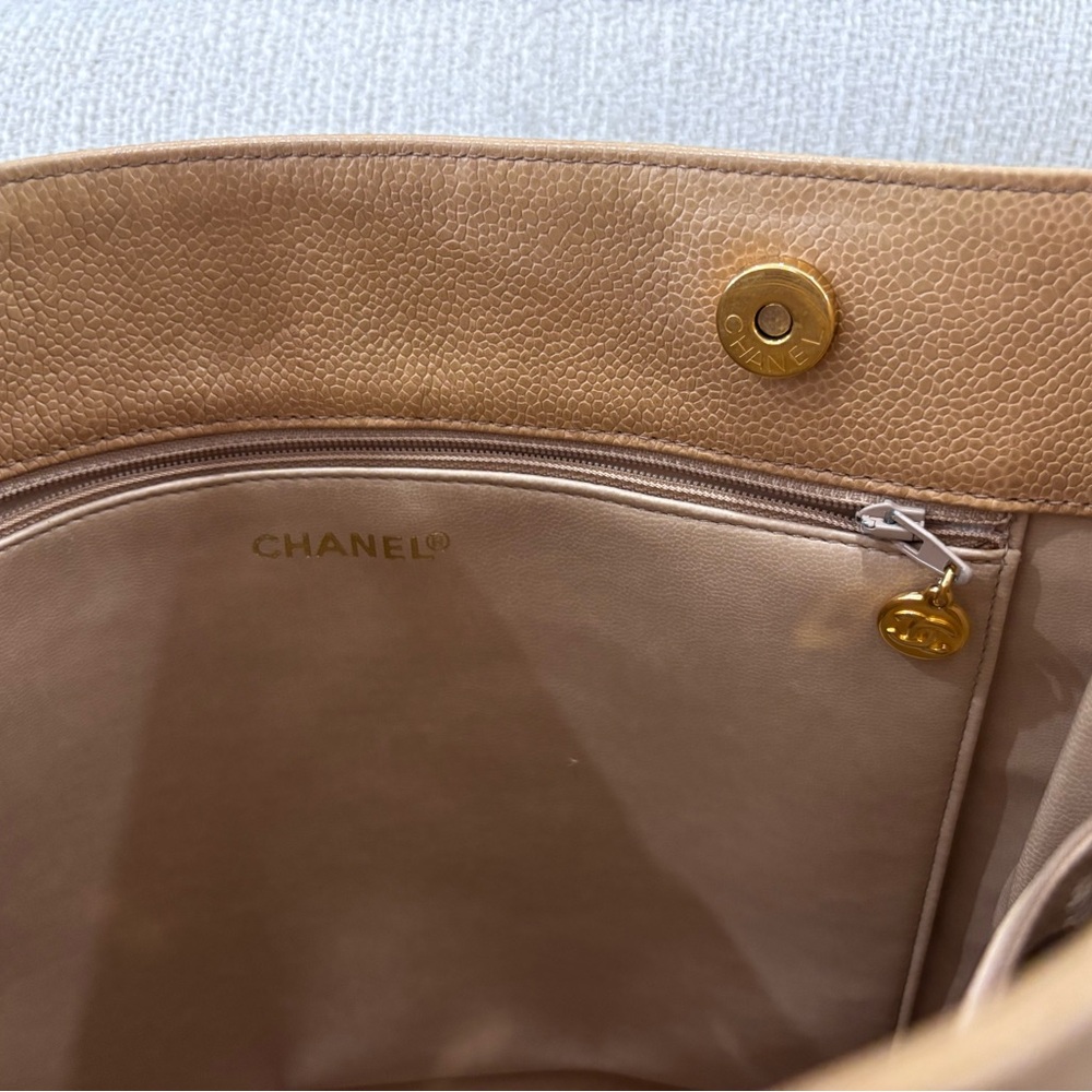 Authentic CHANEL brown caviar leather coco mark tote - Picture 13 of 15